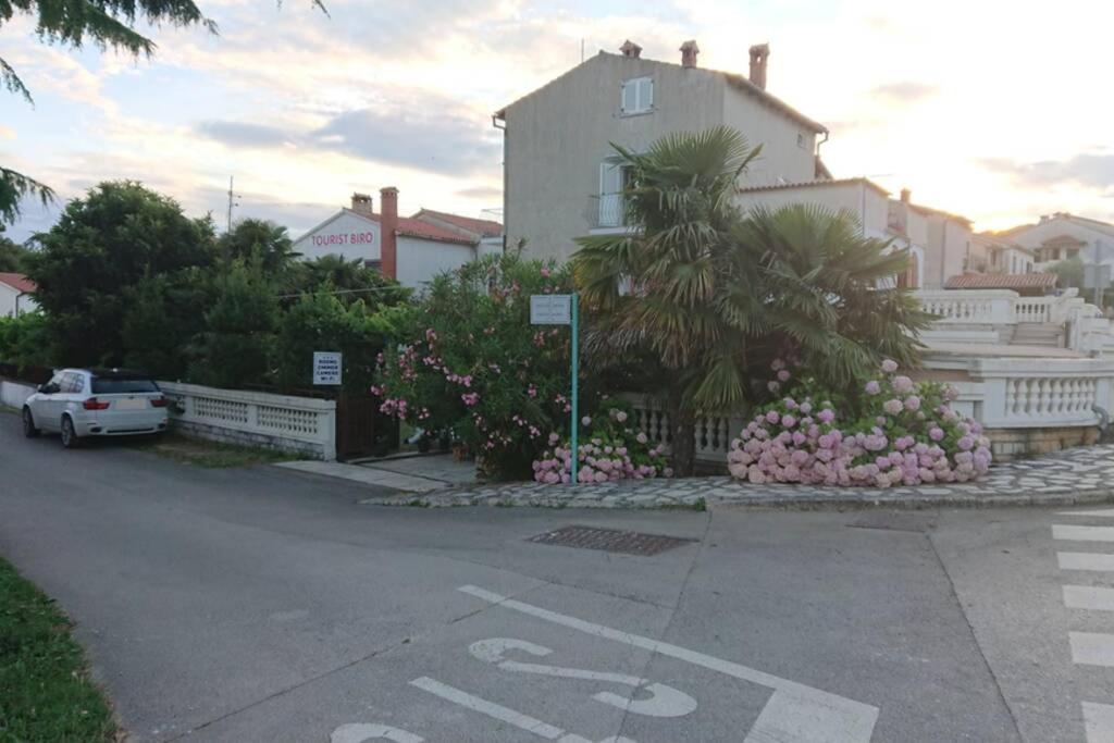 Near Beach - Apartments Marica - Studio 罗维尼 外观 照片